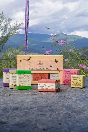 Natural Cosmetic Gift Box for Women